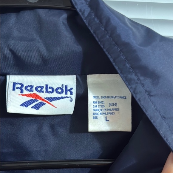 Vintage Reebok Men’s Navy and Burgundy Windbreaker Size L - Picture 4 of 6